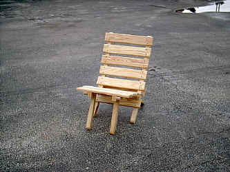 chairs.jpg (114310 bytes)